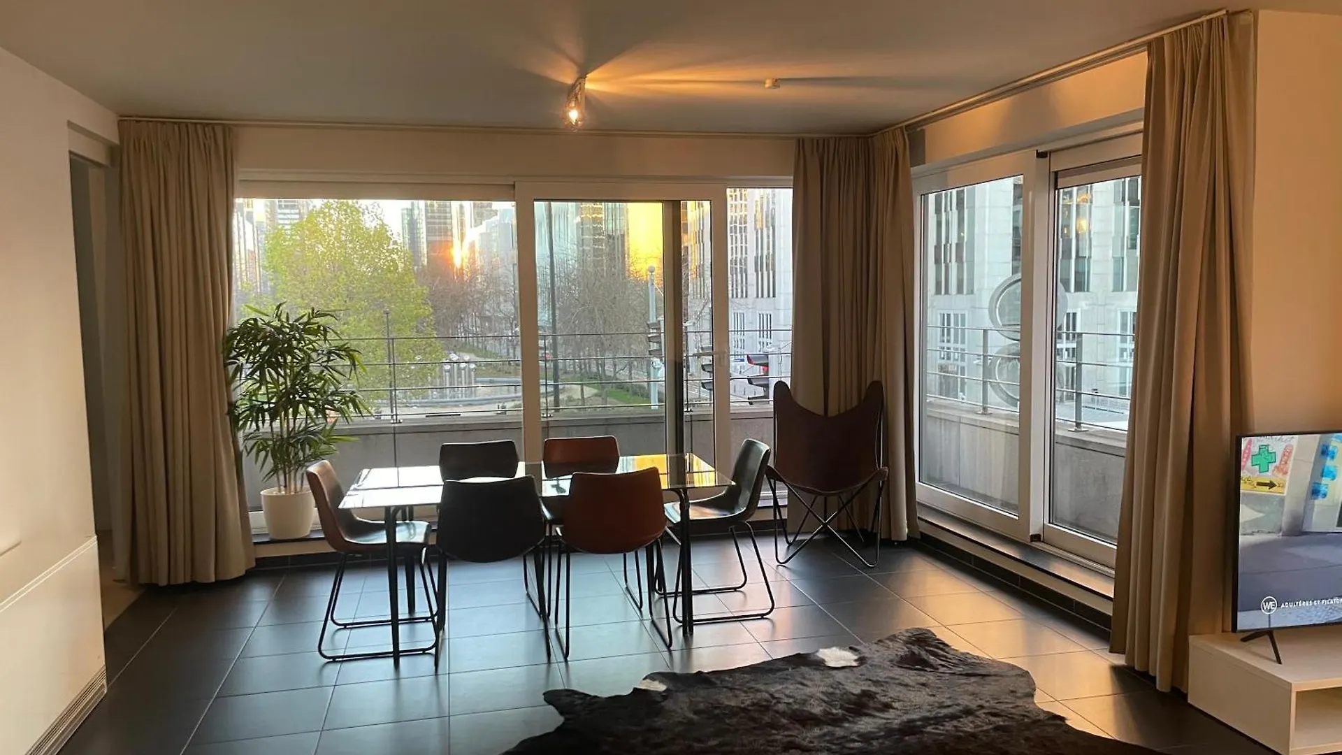 Apartment In Heart Of Brussel City With Balcony View  Brussels
